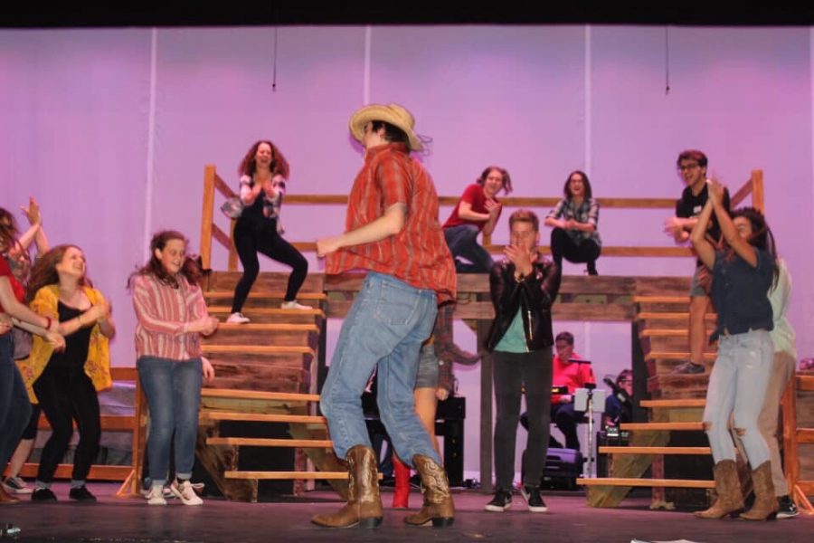 Cutting It Loose... Footloose!